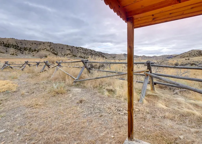 On Ranch W/ Stunning Mtn Views! Thermopolis Escape *